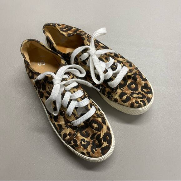 Y2K Leopard Animal Print Platform Sneaker Lace Up SO Memory Foam Size 7 - Picture 2 of 5